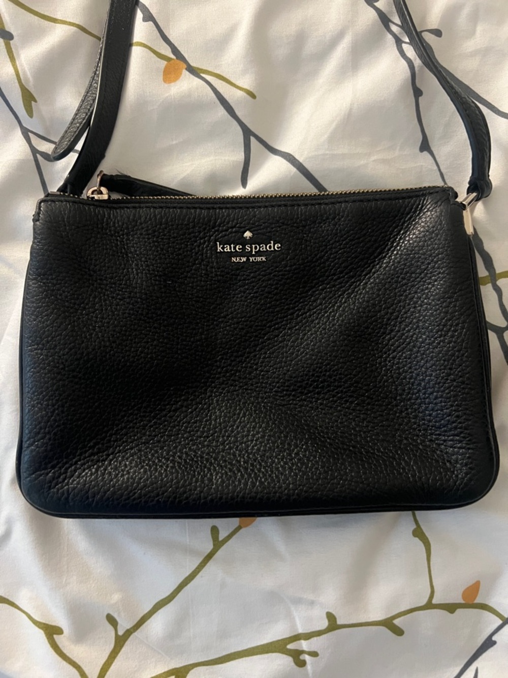 kate spade black pebbled leather crossbody bag